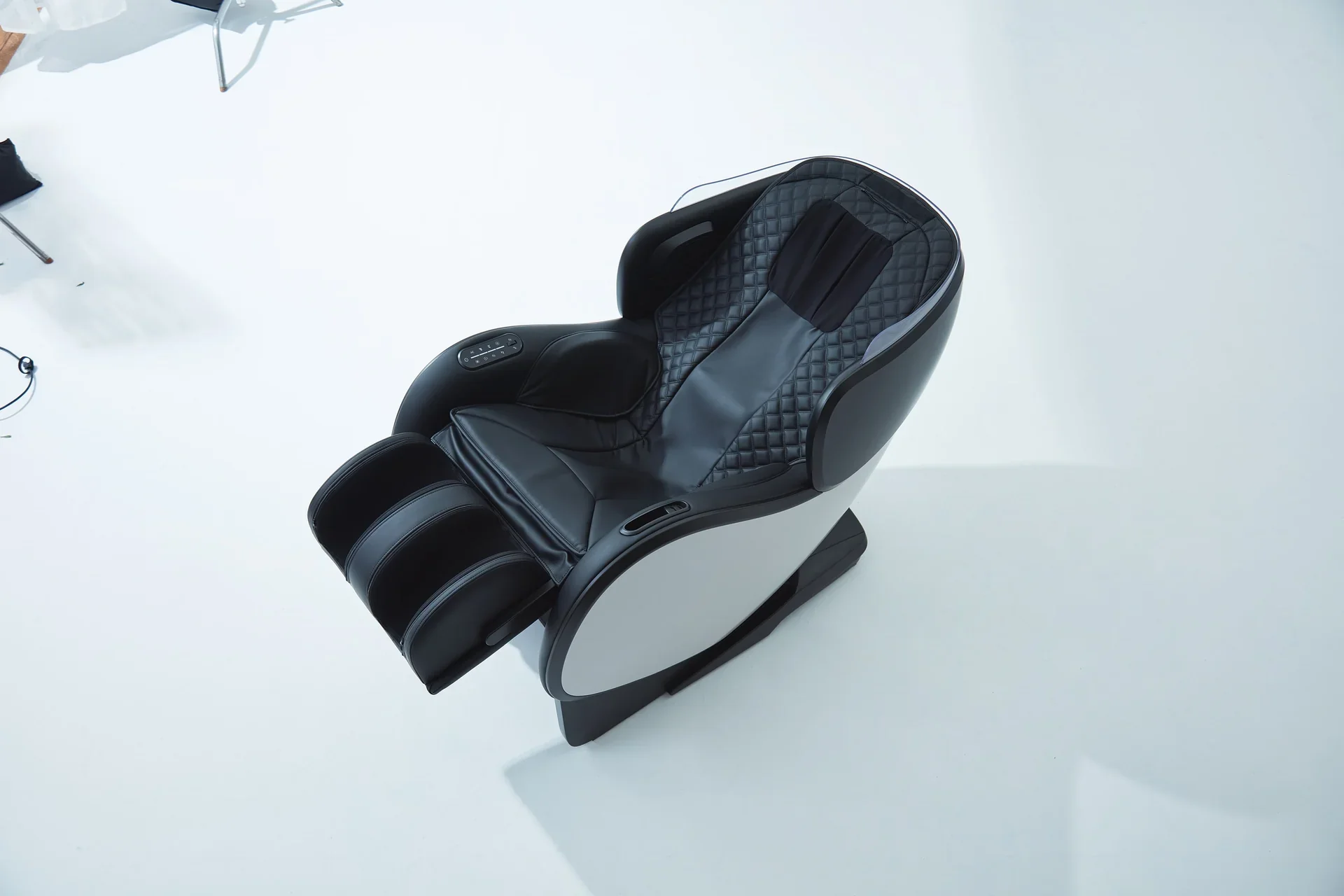 Synca Circ3 Compact Massage Chair - Image 3